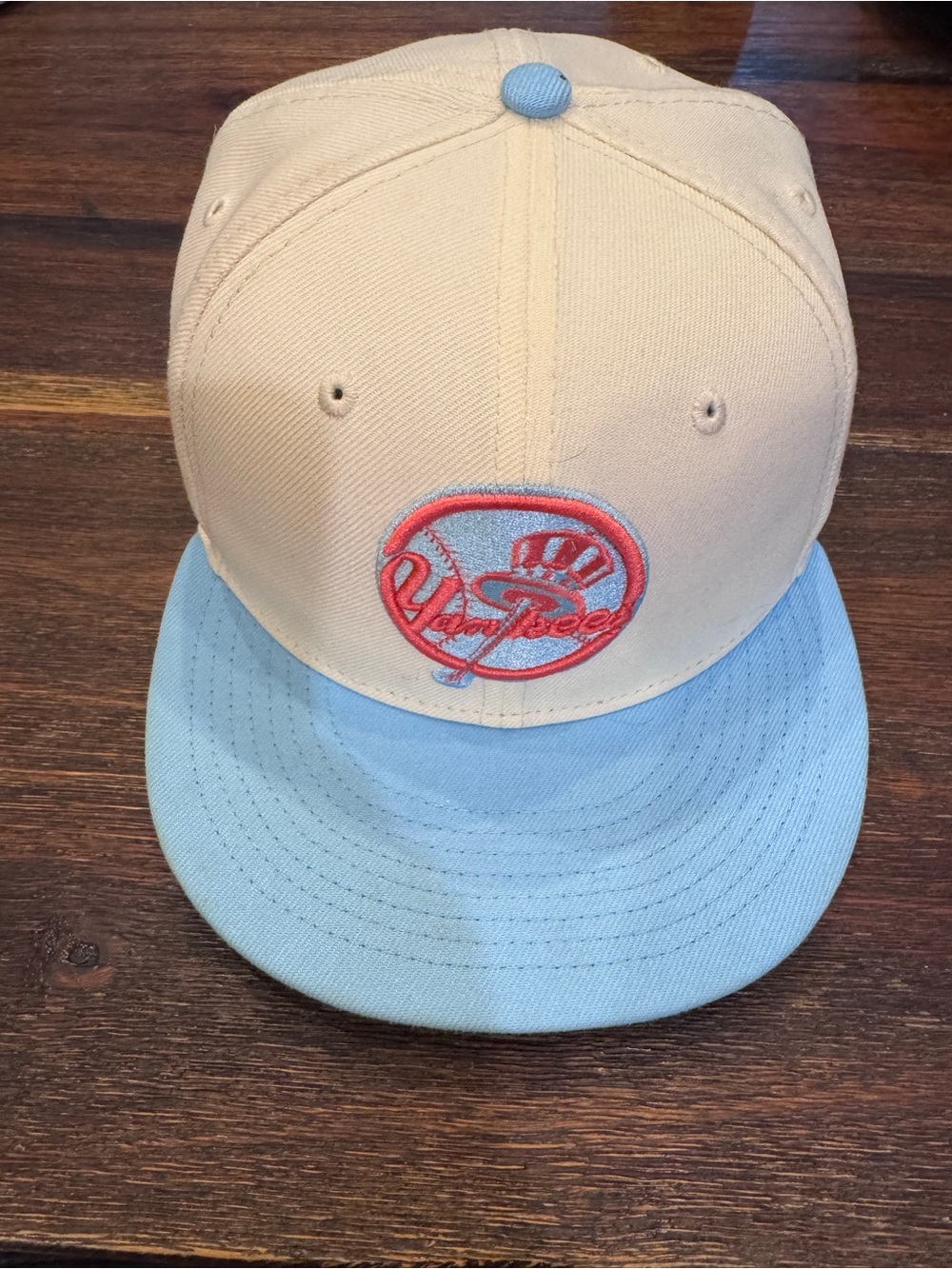 New York Yankees Two-Tone Snapback Hat - Beige & Light Blue